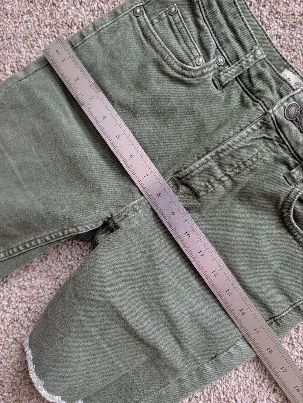 Free People Womens Army Green Avery Raw Hem Denim Bermuda Shorts Size 25